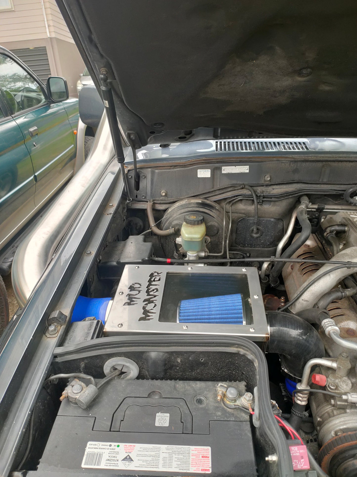 Universal Airboxes